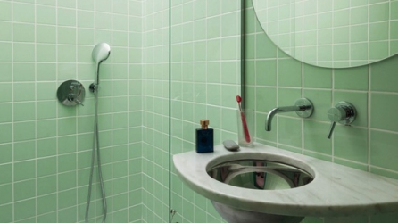 Gợi ý mẫu phòng tắm cho người thích màu xanh lá